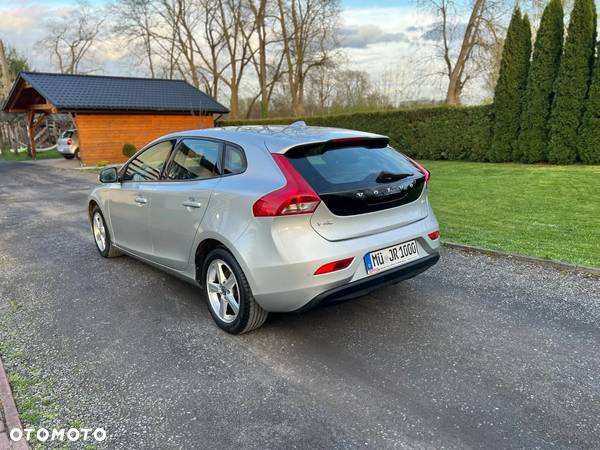 Volvo V40 CC D2 Base - 13