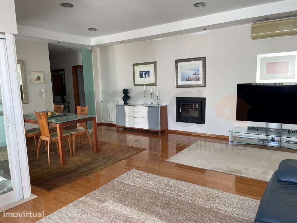 Penthouse Exclusiva com Terraço Panorâmico - Setúbal-25