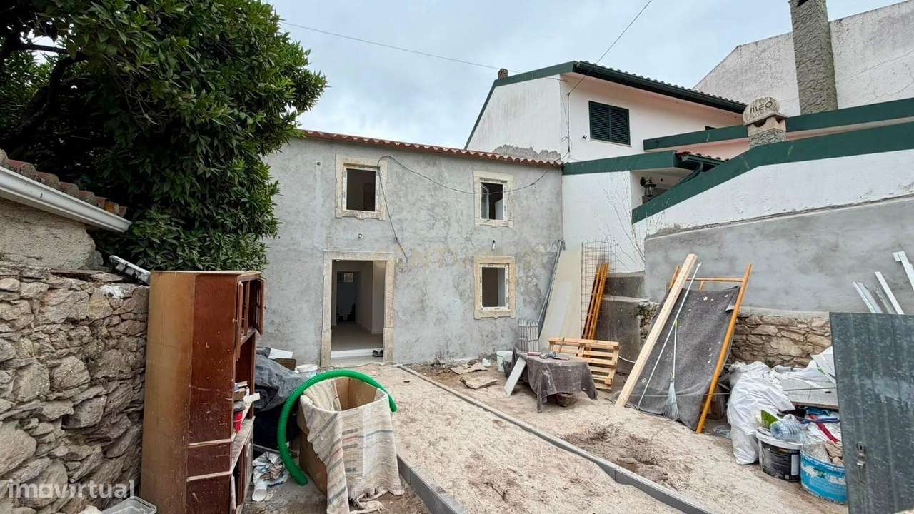 Moradia T2+1 Totalmente Renovada em Montemor-o-Velho-12