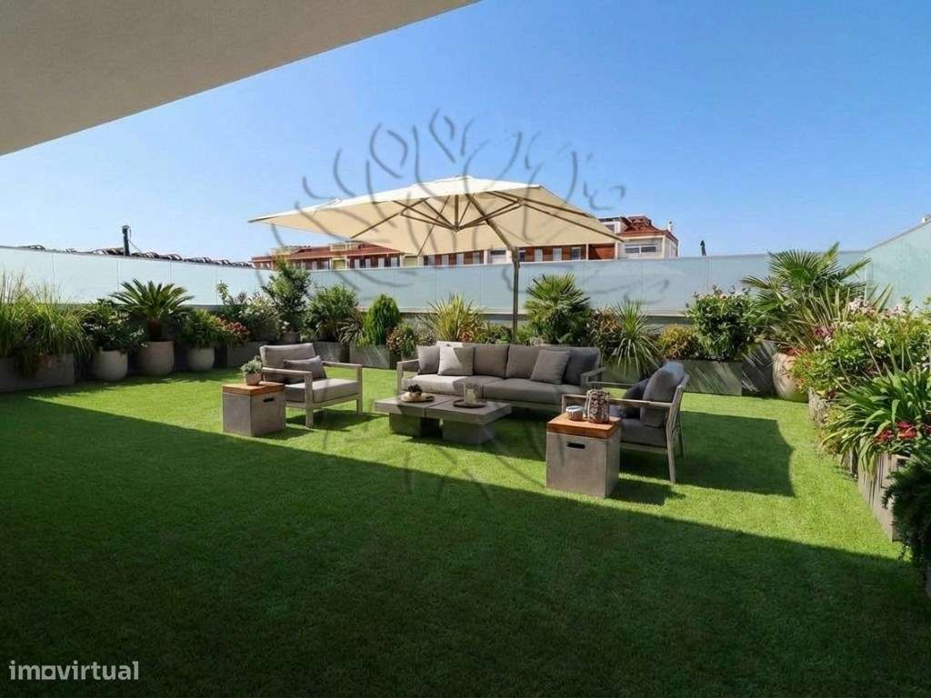 T3 com terraço e Box para 2 viaturas - Grande imagem: 2/33