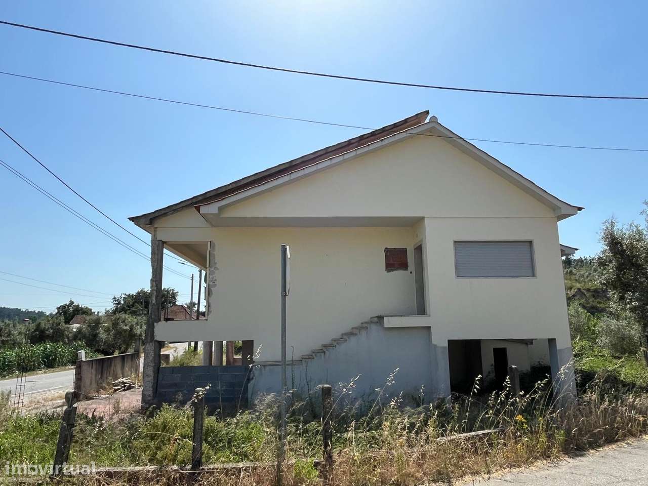 Moradia T4 c/ terreno-5