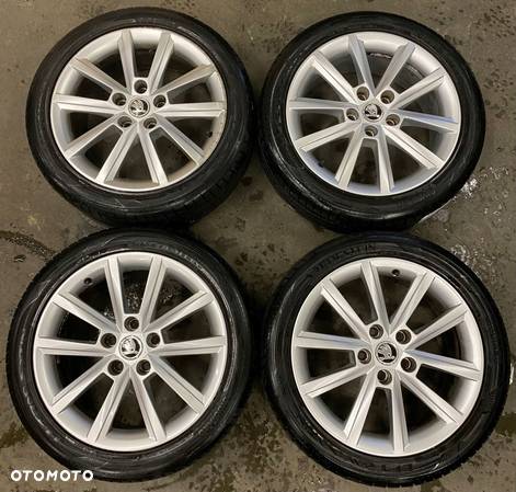 Koła Skoda  Vredestein Ultrac Satin 225/45-17  5x112 - ET49 - 7 J x 17H2 - 2