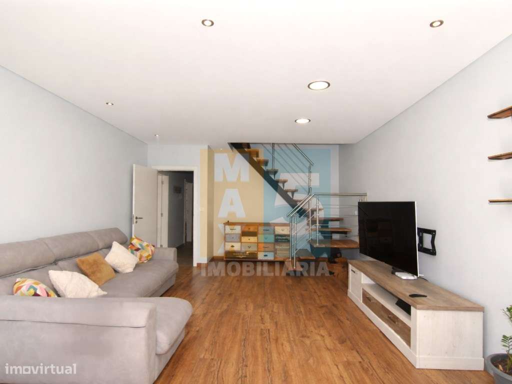 Moradia com 2 terraços em zona calma - Montijo-11