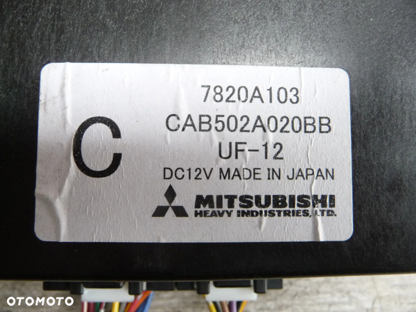 MITSUBISHI LANCER VII PANEL NAWIEWU 7820A103 - 4