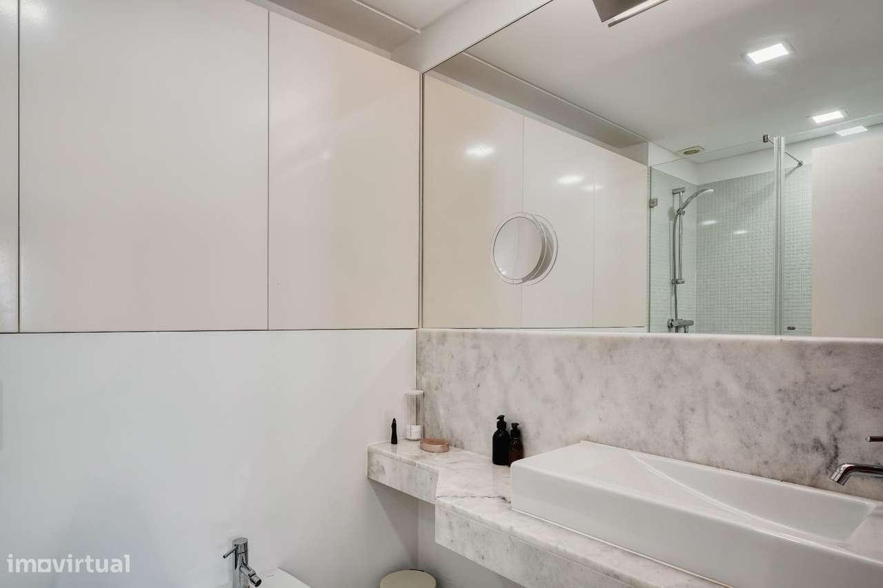 Apartamento de Luxo no Coração de Cascais | Rooftop com Vista Mar-33