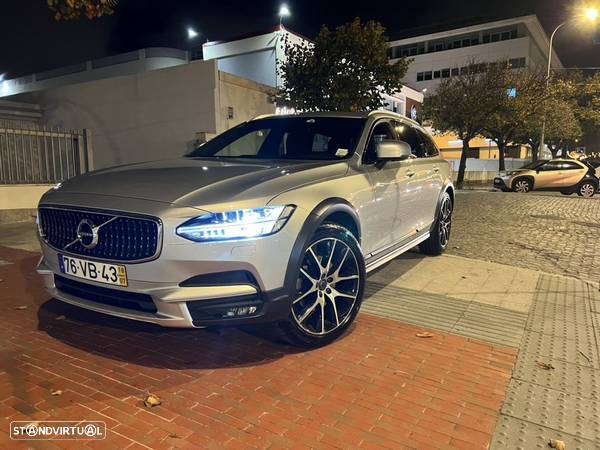 Volvo V90 Cross Country - 8