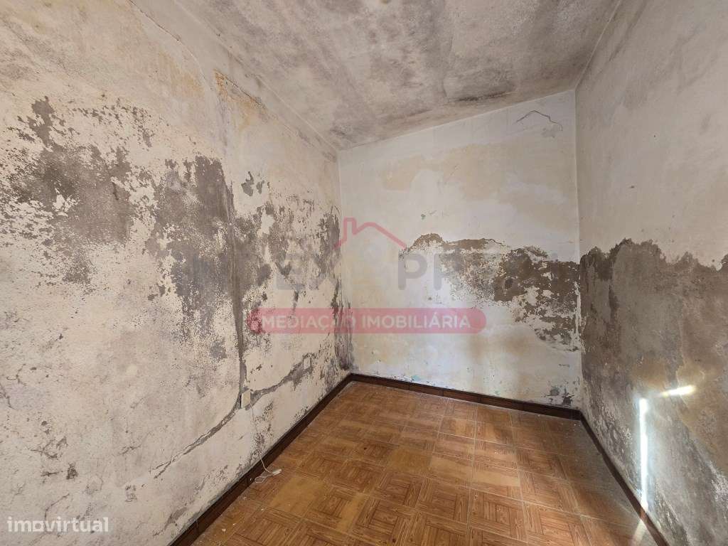 Moradia C/ dois pisos para recuperar - Mealhada - Grande imagem: 5/29