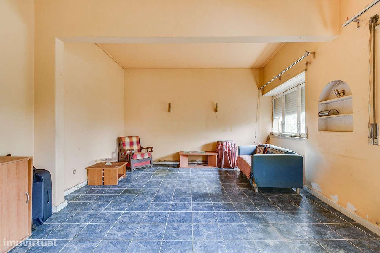 Moradia T5 em Rio de Mouro-24