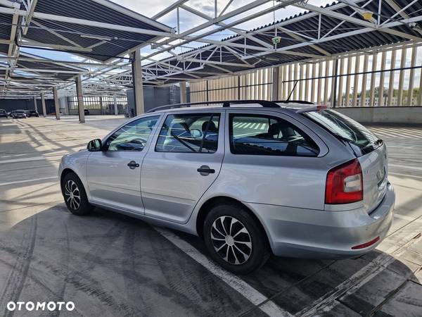 Skoda Octavia 1.6 TDI Ambiente - 4