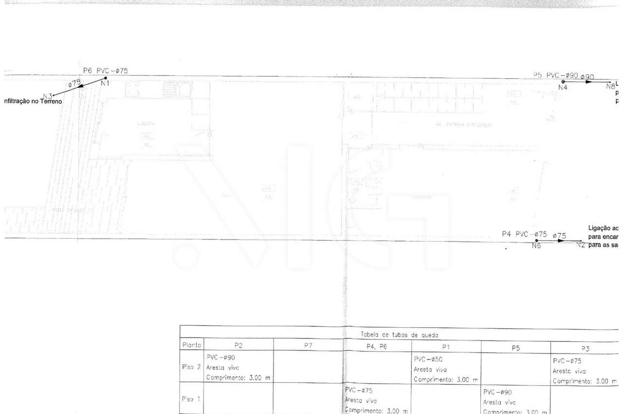 Moradia T3 com pátio, anexos e garagem em Paranhos - Porto-52