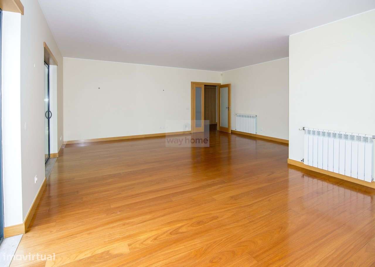 Apartamento T3 | Condomínio Privado Páteo Sá Miranda | Alto de Sto. Am-4