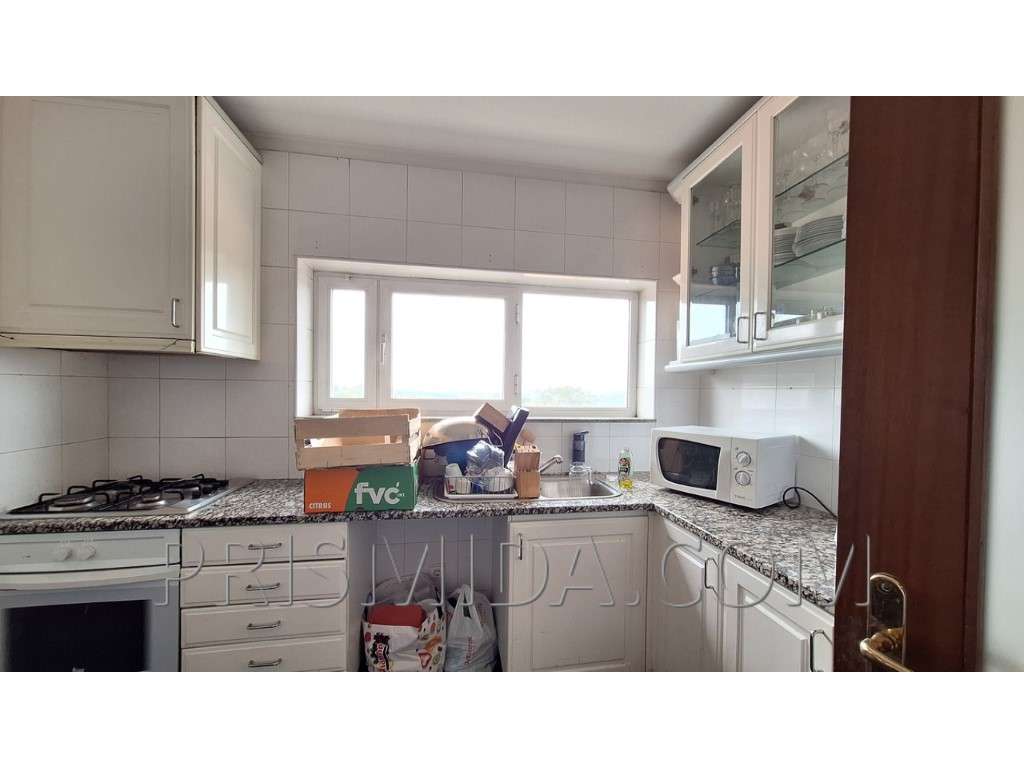 Apartamento T2 condomínio fechado nos Carvalhos (VN Gaia)-5