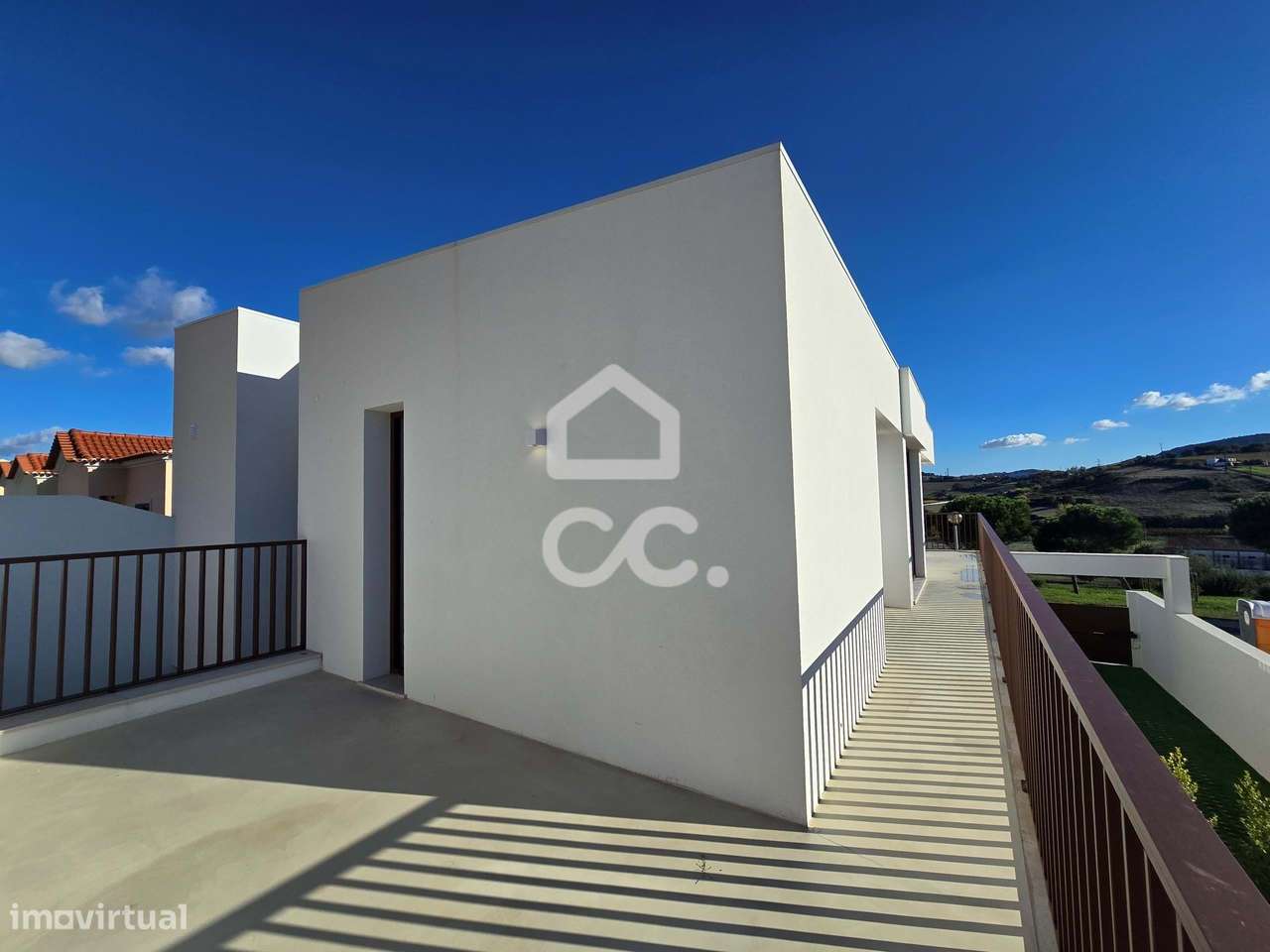 Moradia T3 em Arruda dos Vinhos – O conforto da família entre o campo-19