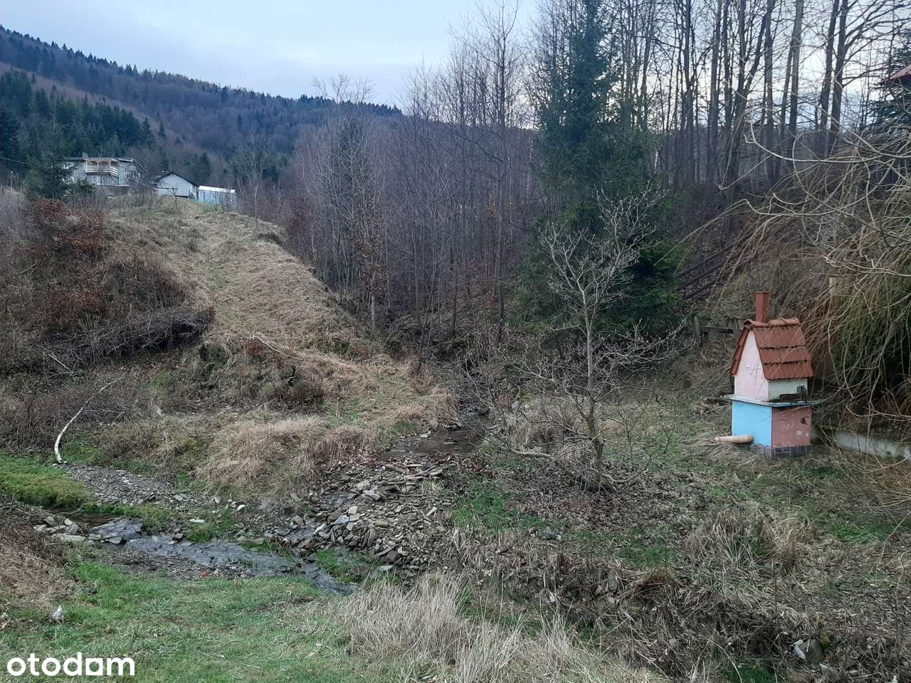 Całoroczny domek rekreacyjny o pow. 100 mkw. w Porąbce-10