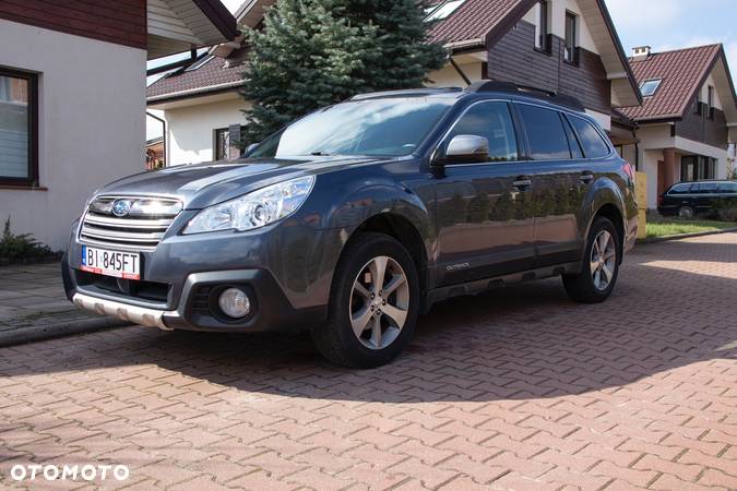 Subaru Outback - 1