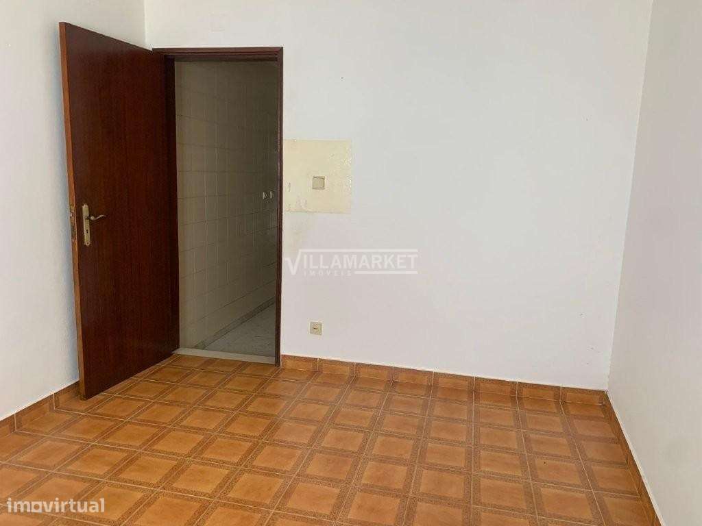 Moradia V1 + 1 da banca para venda em Bencatel, Vila Viçosa. - Grande imagem: 4/14