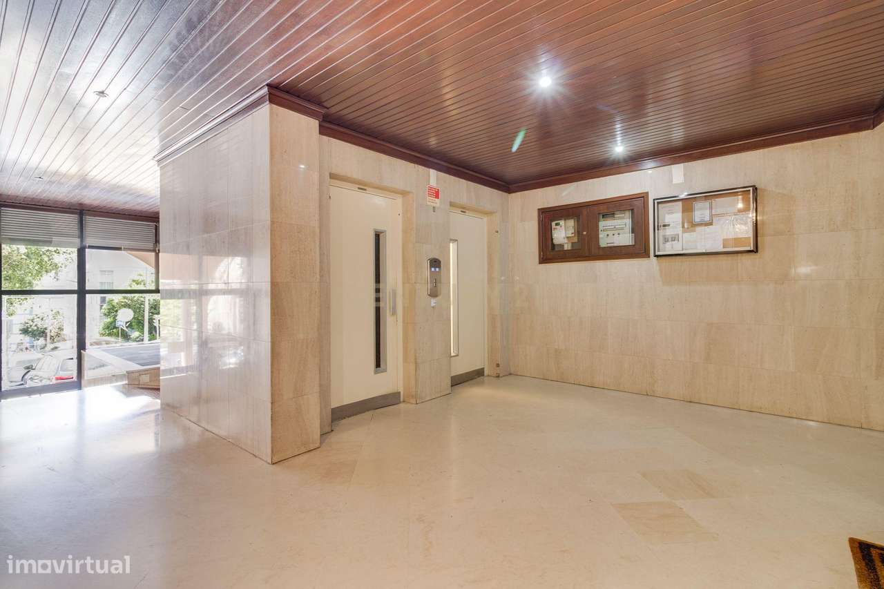 Um dos poucos T4 disponíveis | 148 m² | 2 Elevadores | Excelente Local-31