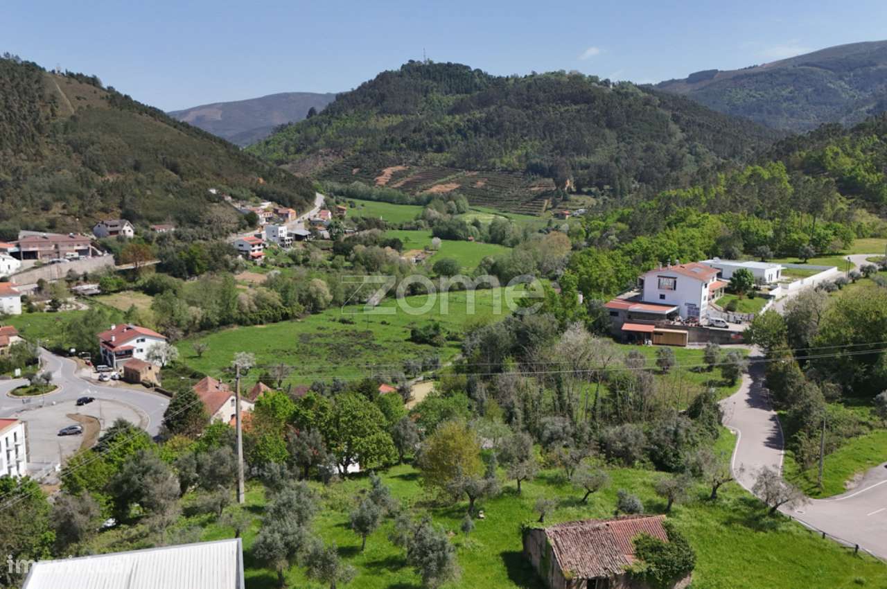 Terreno com 1100m2 em Arganil - Grande imagem: 4/22