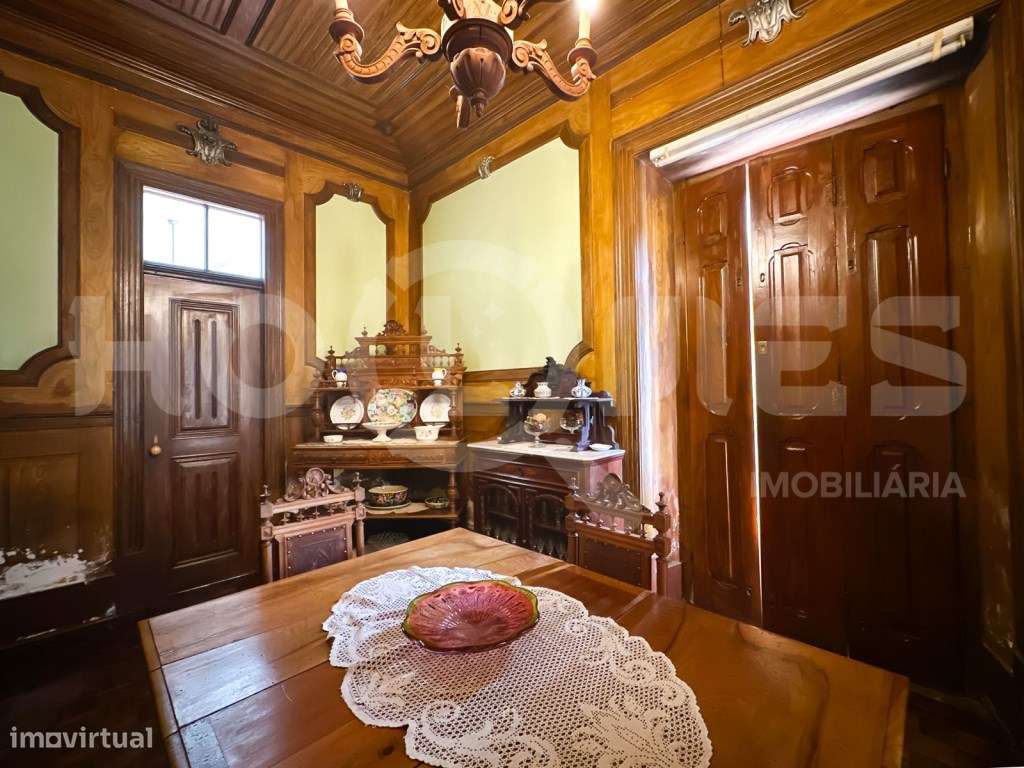 Moradia Secular de Charme | Casa + Jardim + Anexos | Potencial Hote...-41