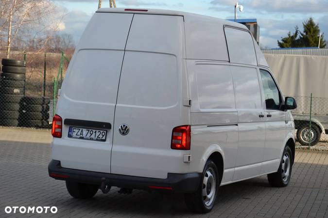 Volkswagen Transporter T6 - 11