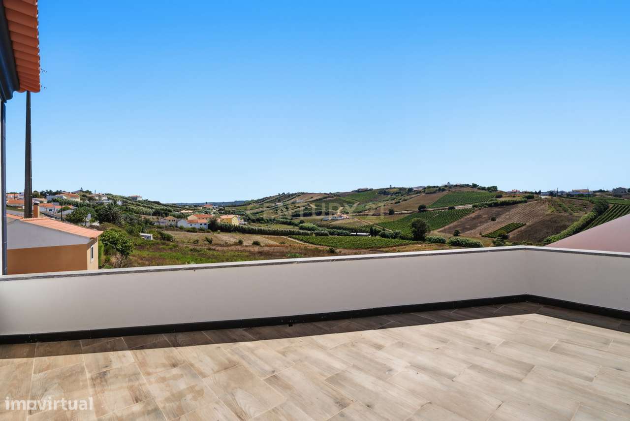 Moradia T3+1 Totalmente Remodelada  em 2026 com Piscina, Painéis Solar-25