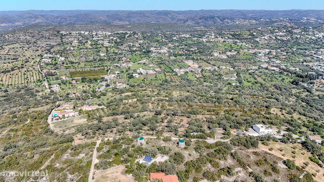 Dois terrenos urbanos com projeto de construção localizado em Gorjões, - Grande imagem: 4/17