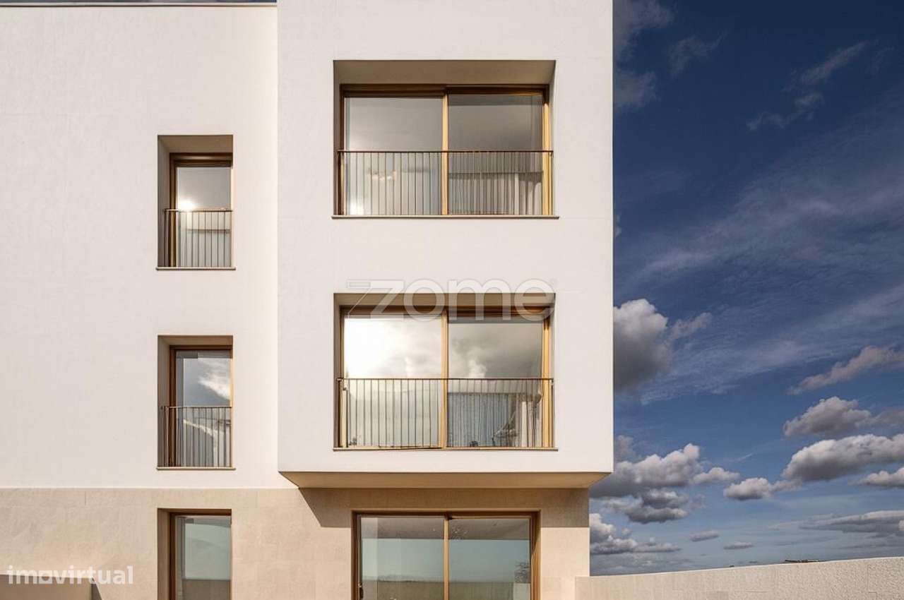 Venda de Terreno em Monte Abraão - Grande imagem: 3/23