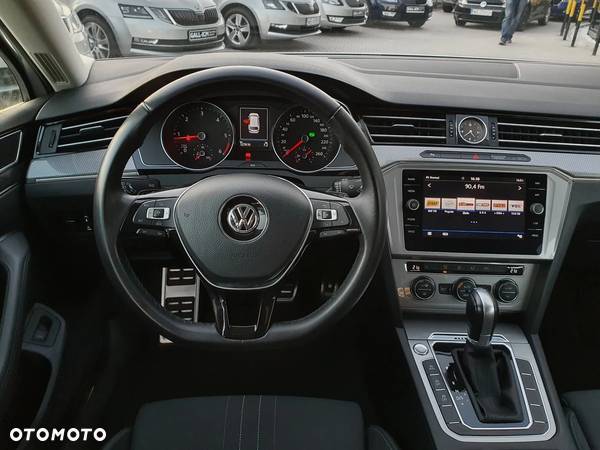 Volkswagen Passat Alltrack 2.0 TDI SCR 4Mot DSG - 10