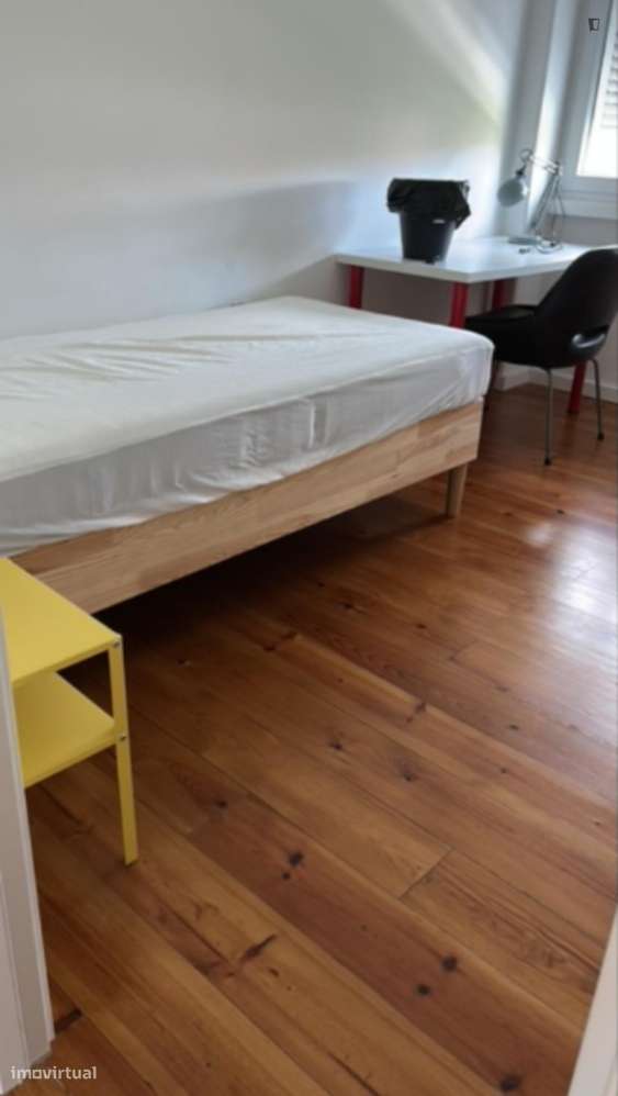 Quarto - localizado em Amadora Lisbon - Grande imagem: 4/6