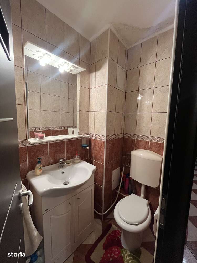 Apartament de închiriat - Imagine principală: 5/8
