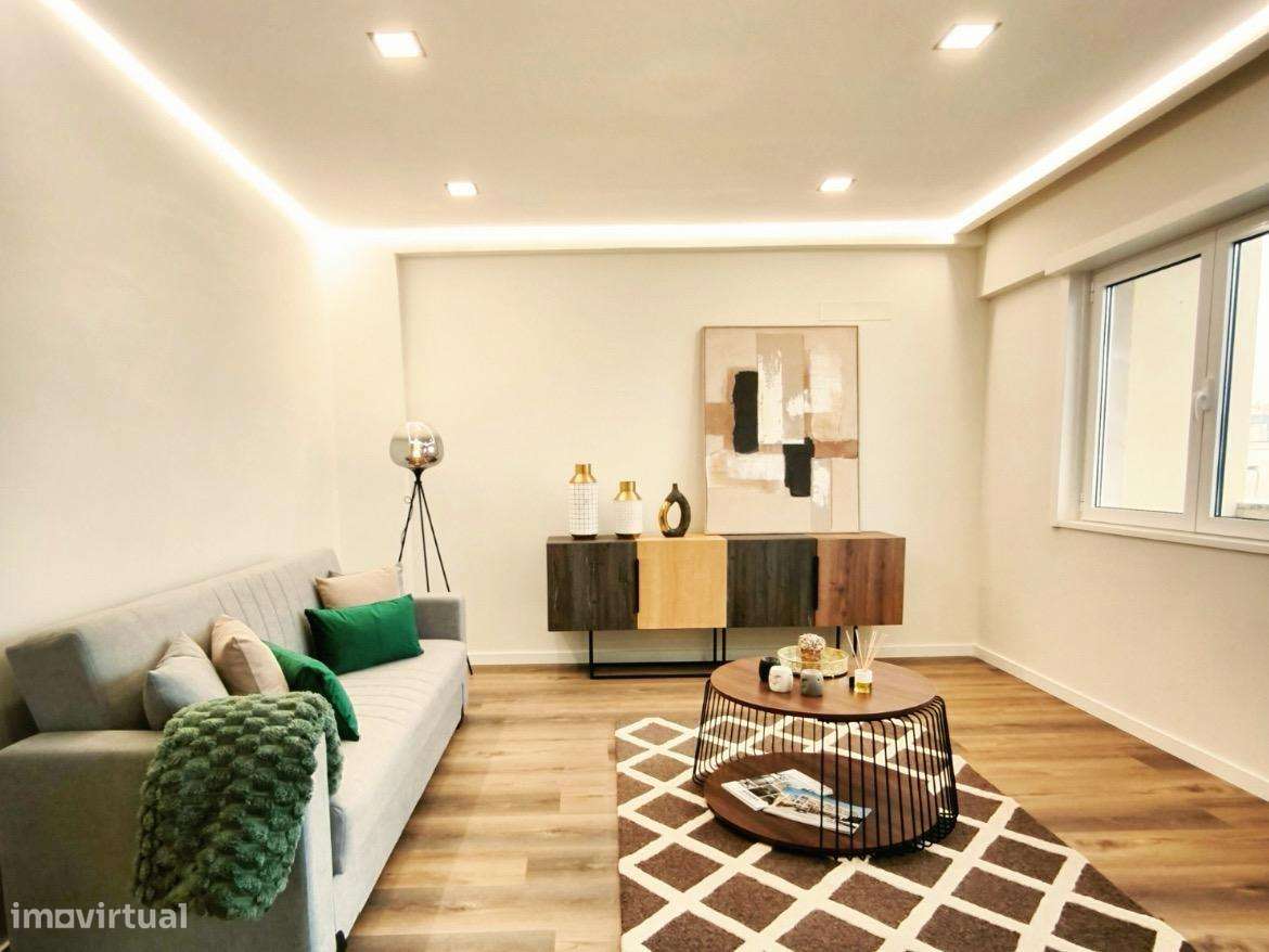 T3 ultimo andar remodelado em Benfica-7