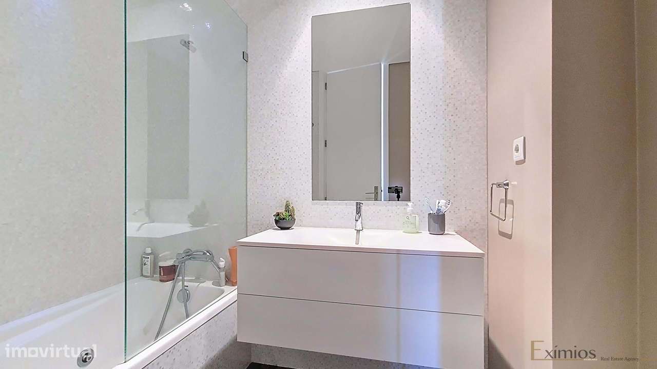 Apartamento T2 com garagem, em Árvore-12