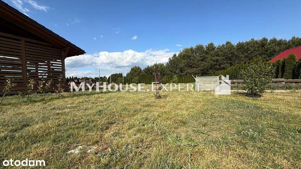 Dom na dużej działce czeka na Ciebie!-6