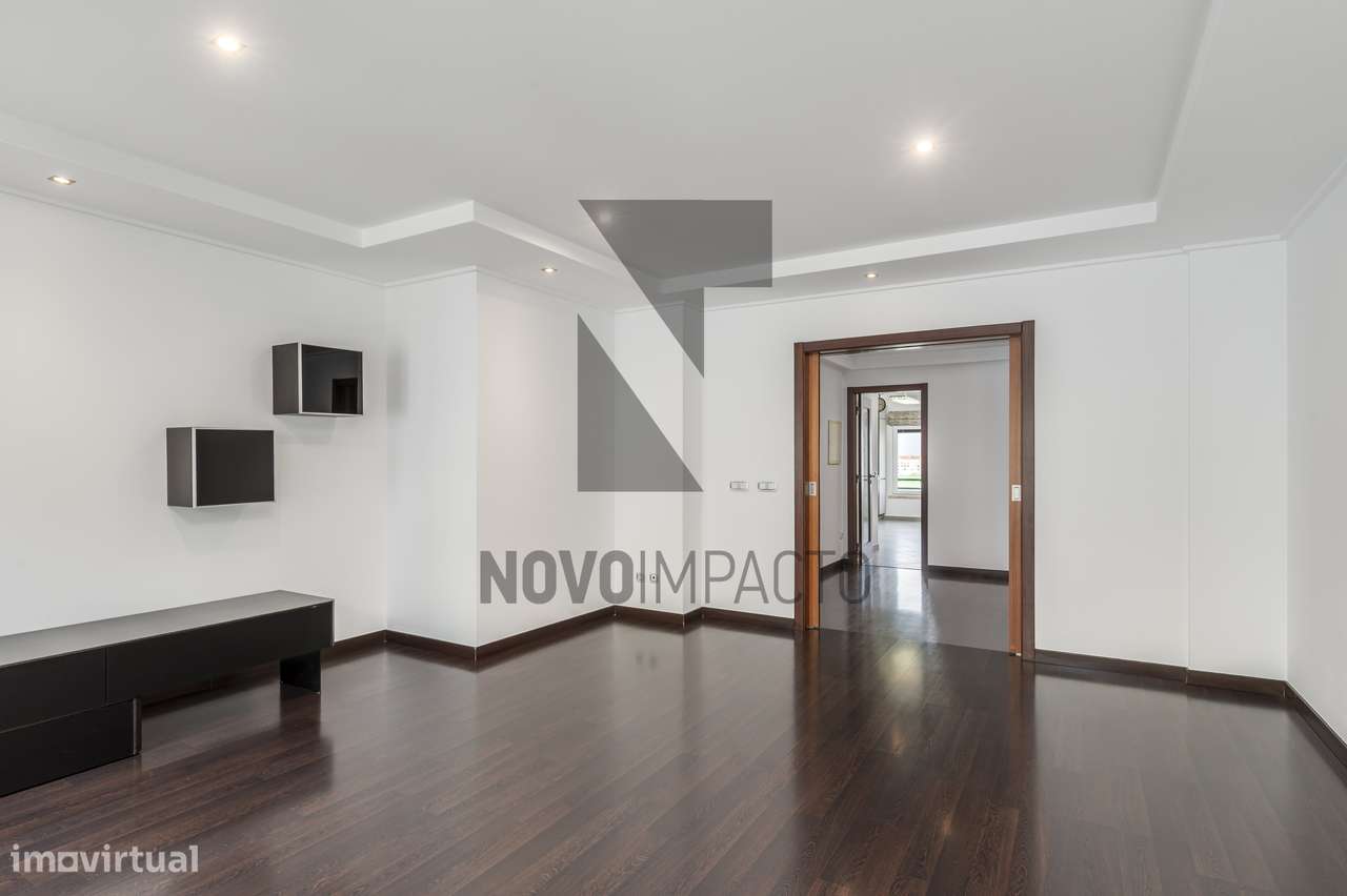 Montijo - Apartamento T3 parqueamento e arrecadação-5