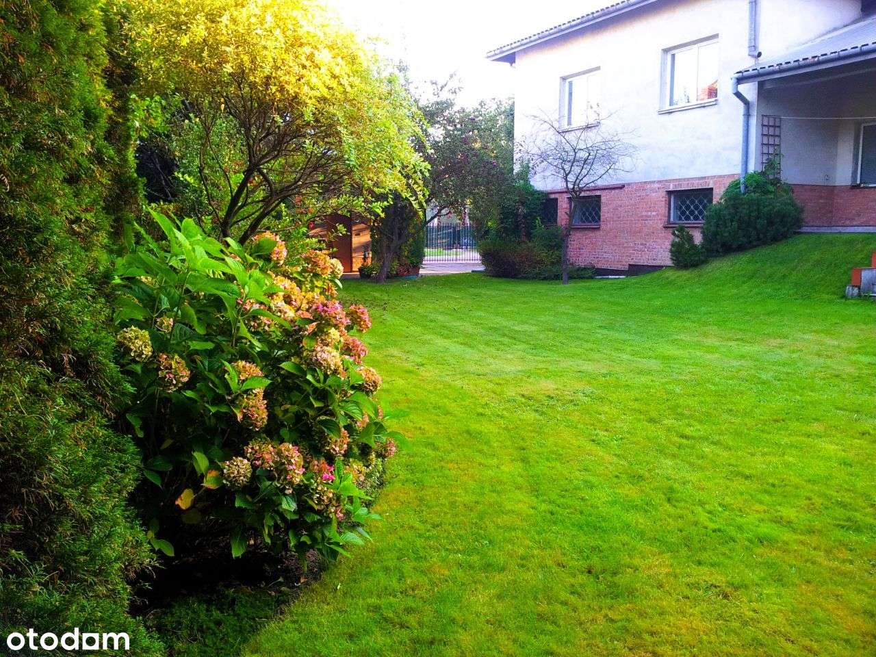 Wygodny dom – dwa niezależne wejścia oraz oddzielny duży garaż - Pełny obrazek: 4/19