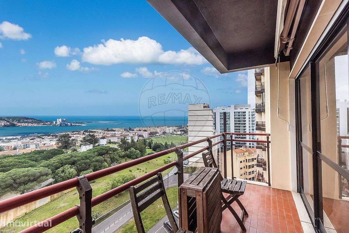 Apartamento T5 para venda - Grande imagem: 1/15