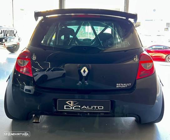 Renault Clio 2.0 16V Sport - 17