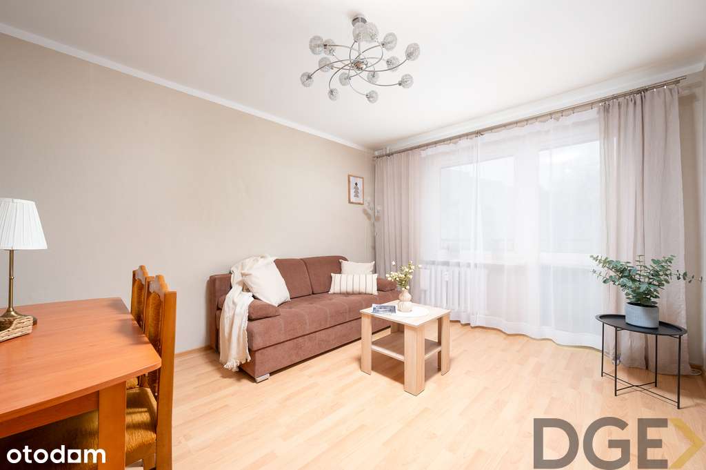 Przestronne z balkonem i osobną kuchnią - Pełny obrazek: 4/9