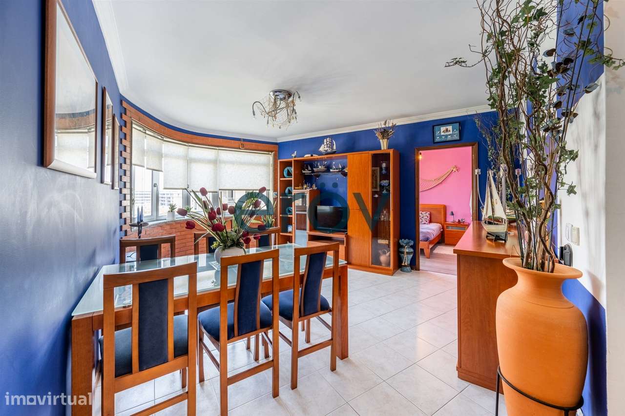 Apartamento T1 com Lugar de Garagem a 500 Metros da Praia – Póvoa de V-12