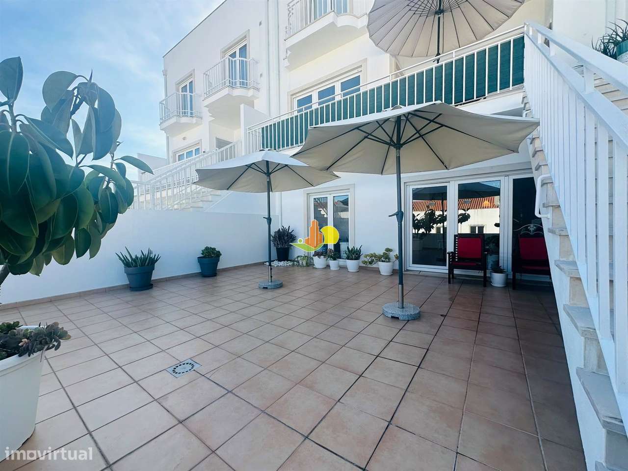Moradia T4 com dois terraços!-9