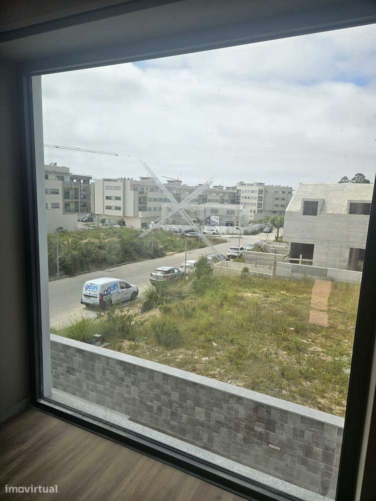 Moradia T4 com Piscina e Jardim-42