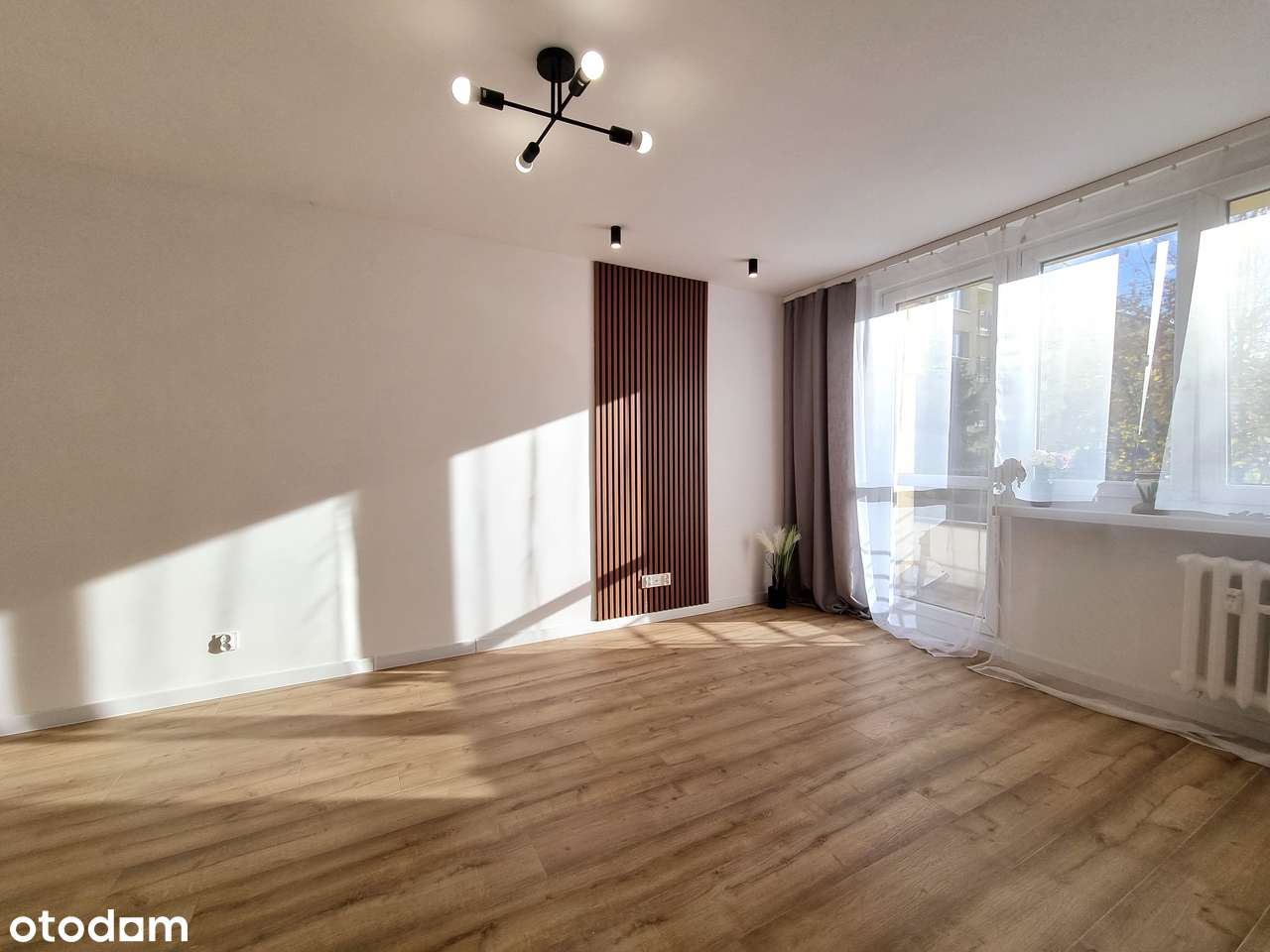 | 1 piętro + Balkon | 3x Pokoje | Po remoncie z nowym AGD |-2