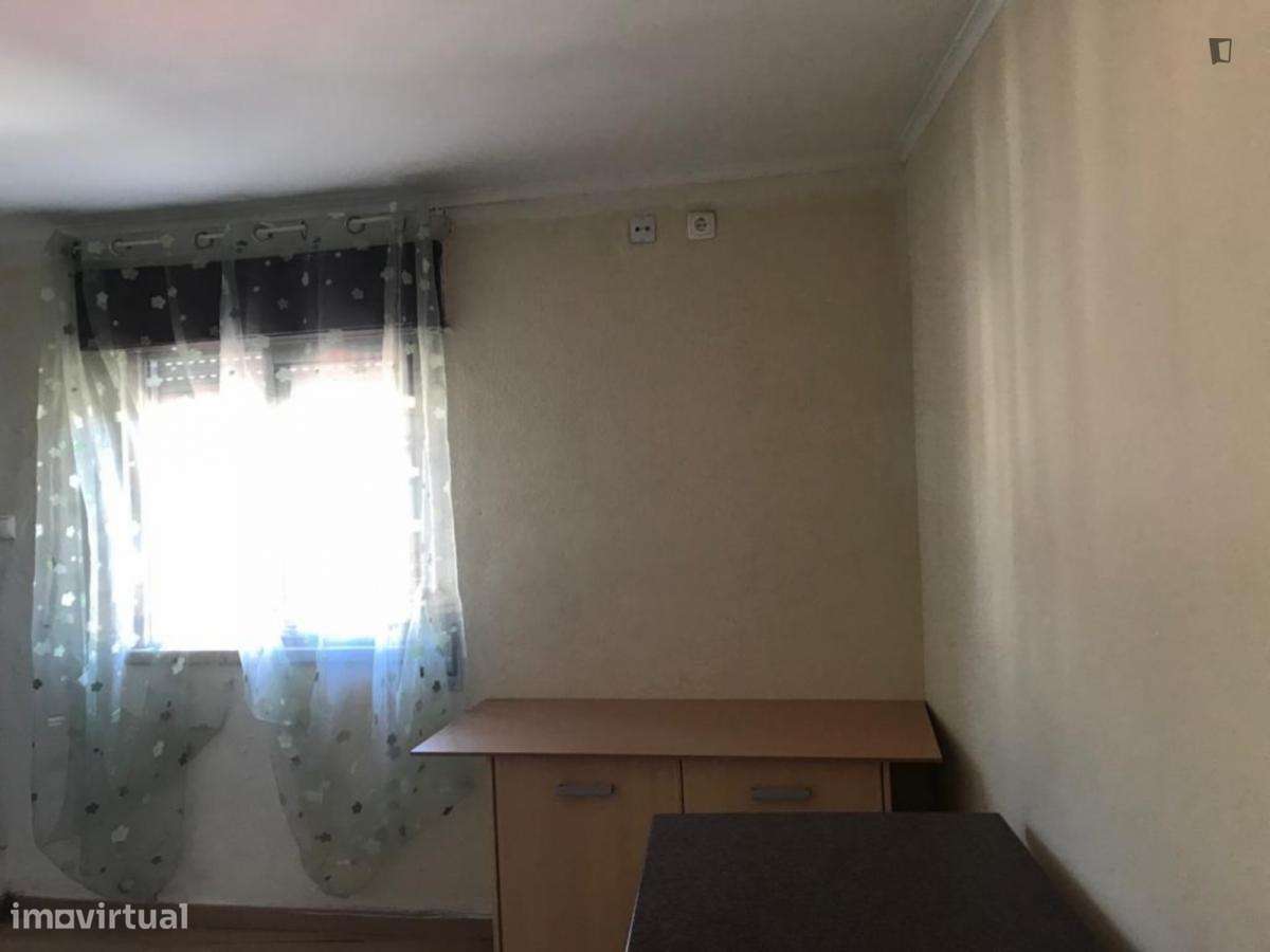 Quarto - localizado em Lumiar Lisbon - Grande imagem: 5/15