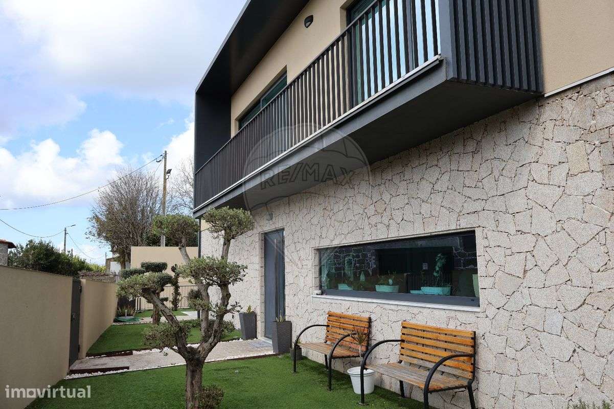 Moradia T4 para venda-17