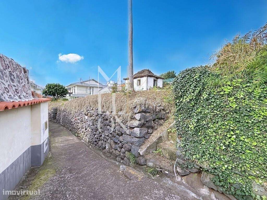 Propriedade no Arco da Calheta para recuperar-21