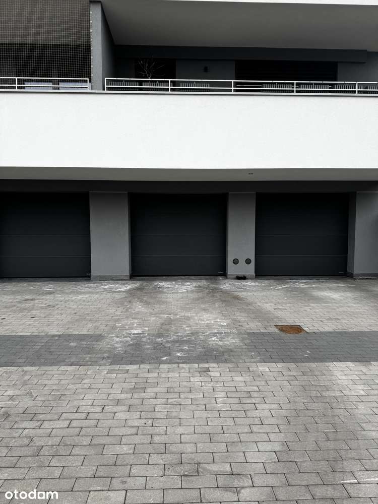 Osiedle Platanowe!!!!!. Mieszkanie z garażem i komórką-18