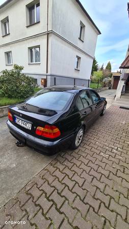 BMW Seria 3 318d - 34