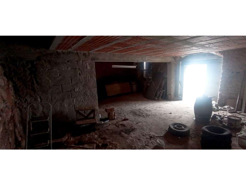 Adega / Armazém com projecto de arquitetura para conversão em morad...-13