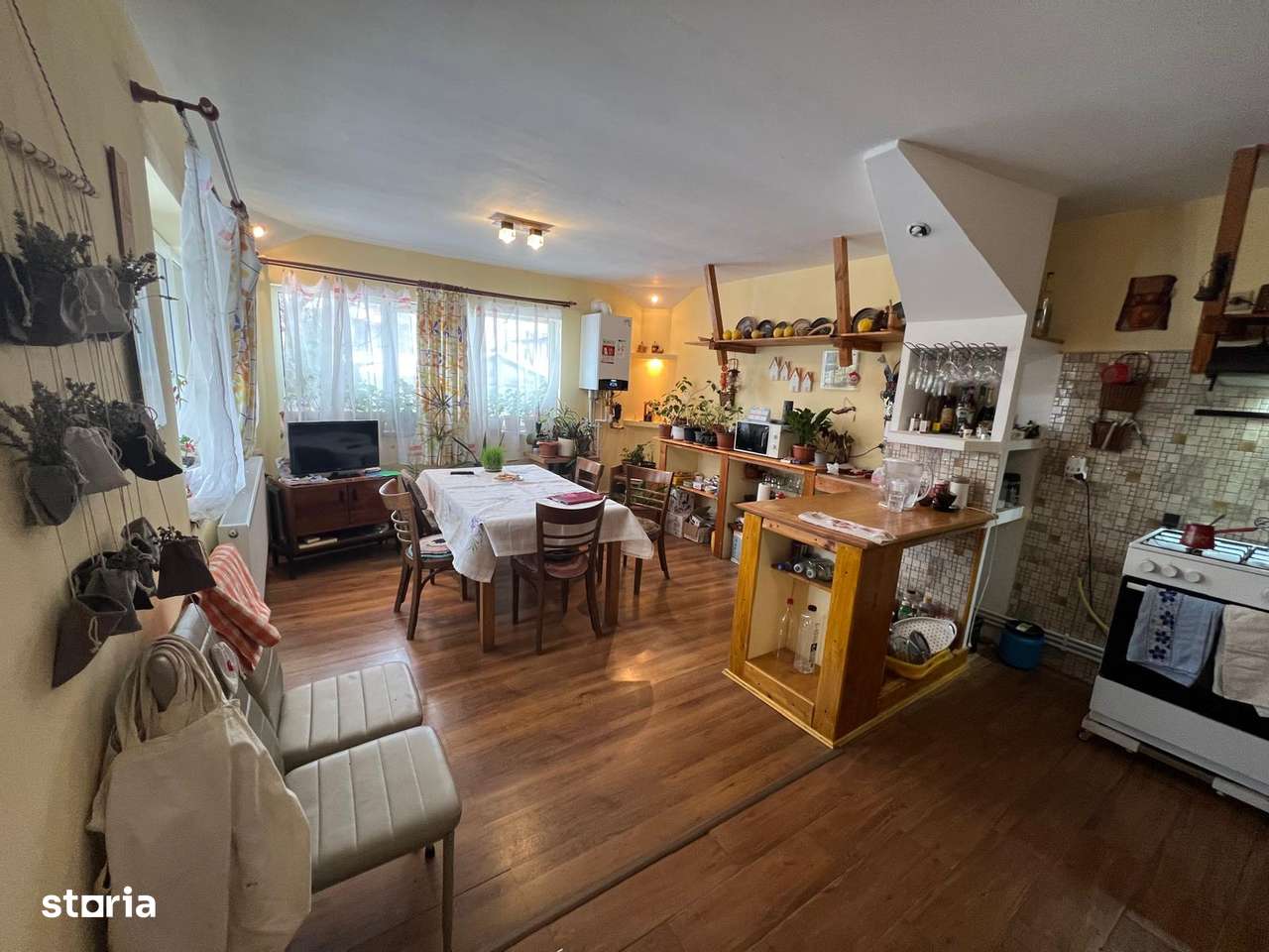 VAND CASA IN GALATI STR ARCASILOR pret 205.000 Euro-10