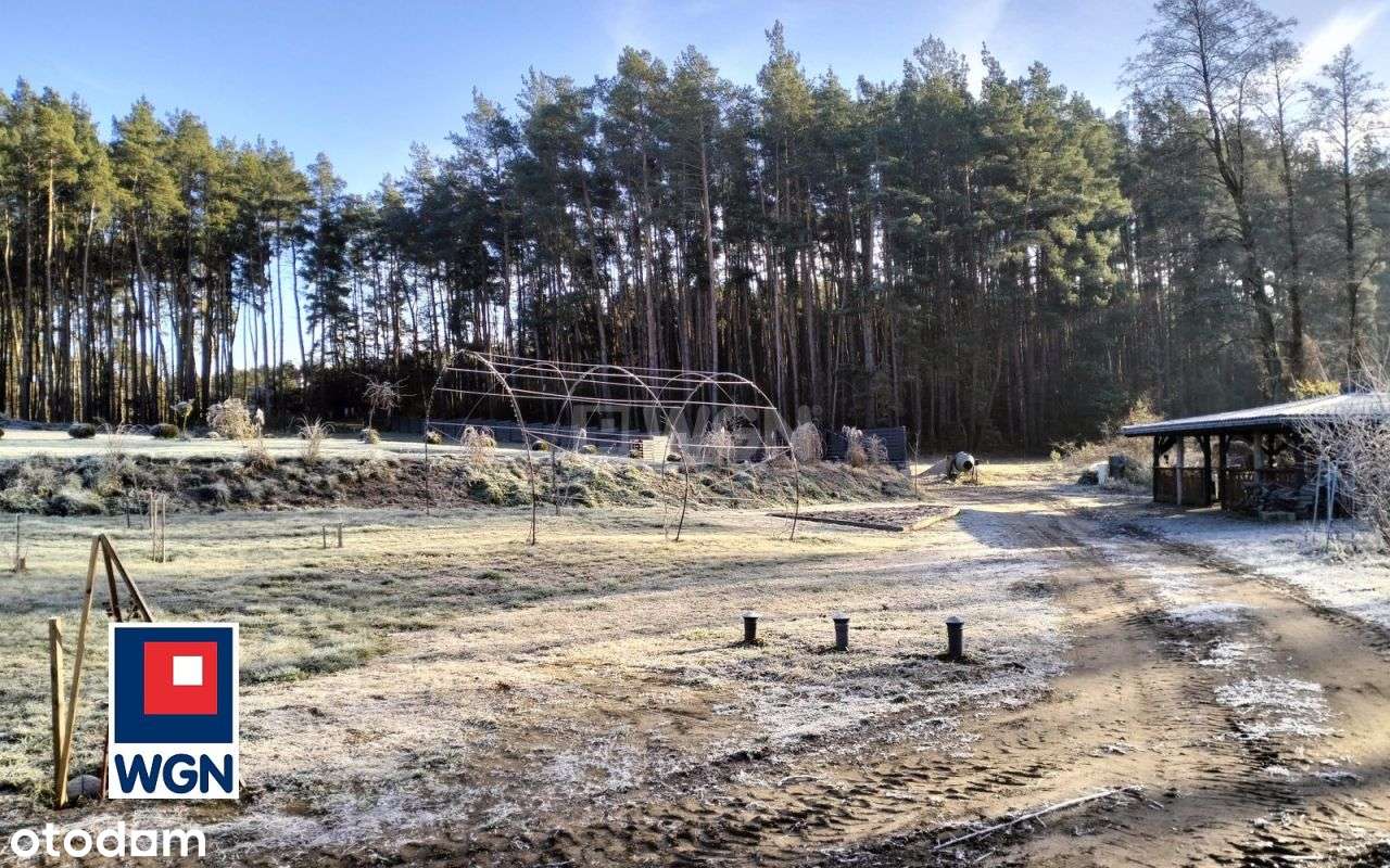 Posiadłość ze stawem z domem w budowie .-12